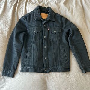 Levi’s men denim Sherpa trucker jacket size M black